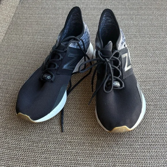 Excellent condition, New Balance Black Sneakers with Gold Highlights - Picture 1 of 6